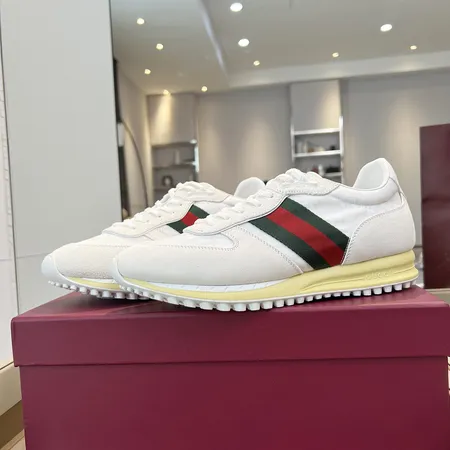 グッチ スニーカー