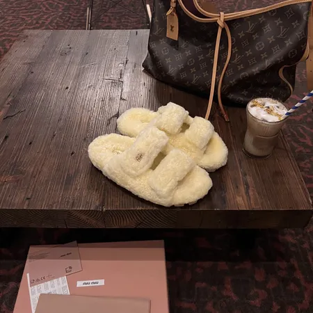 ミュウミュウ スリッパ