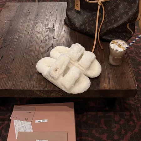 ミュウミュウ スリッパ