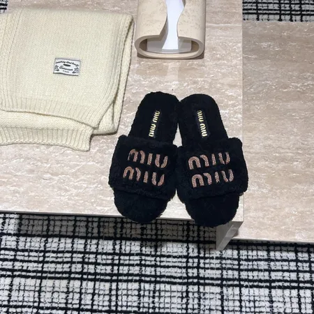 ミュウミュウ スリッパ