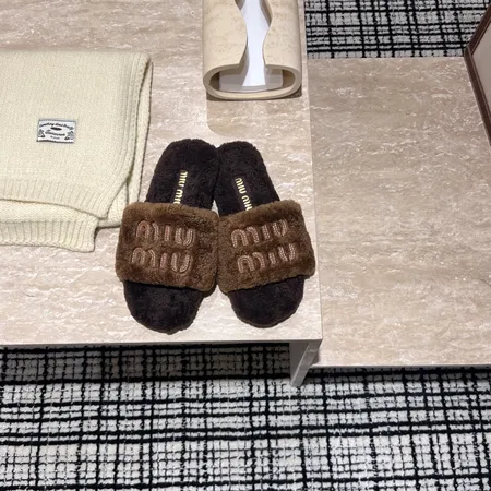 ミュウミュウ スリッパ