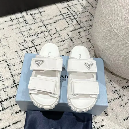 プラダ スリッパ
