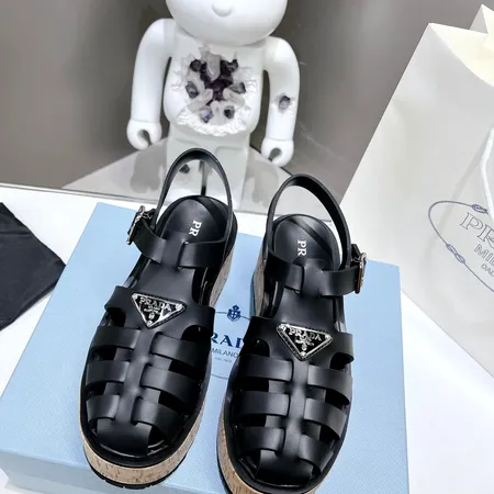 プラダ サンダル
