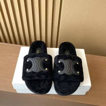 セリーヌ スリッパ