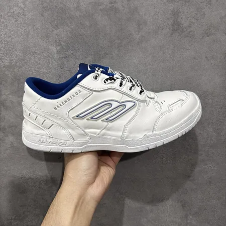 バレンシアガ カジュアルシューズ