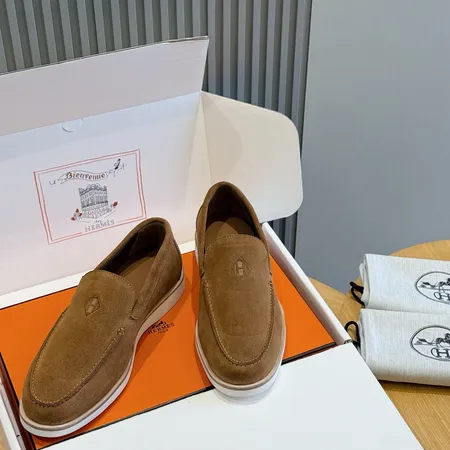 エルメス カジュアルシューズ