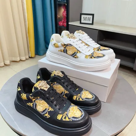 ヴェルサーチ カジュアルシューズ