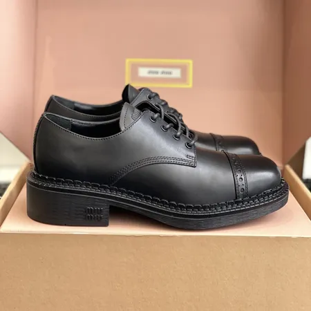 ミュウミュウ ビジネスシューズ