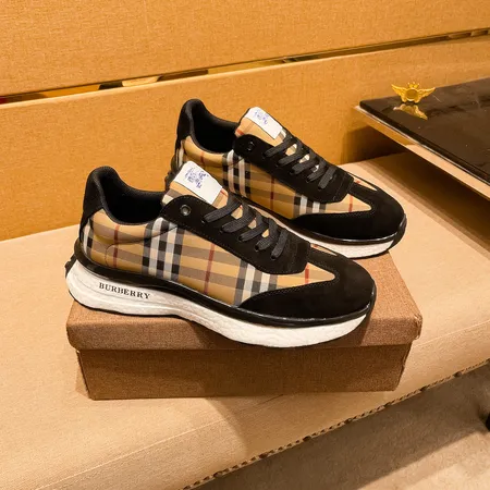 バーバリー ス カジュアルシューズ