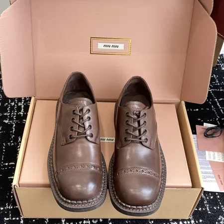 ミュウミュウ ビジネスシューズ