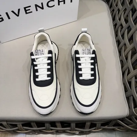 ジバンシィ カジュアルシューズ