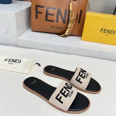フェンディ スリッパ