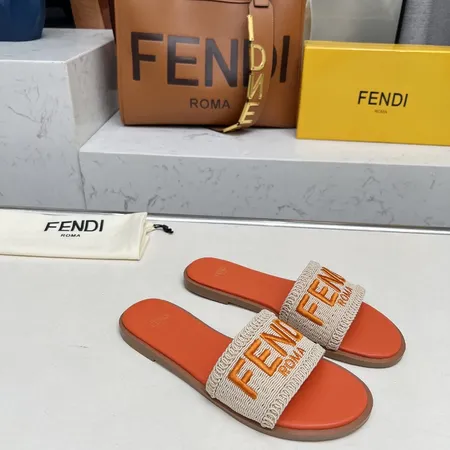 フェンディ スリッパ