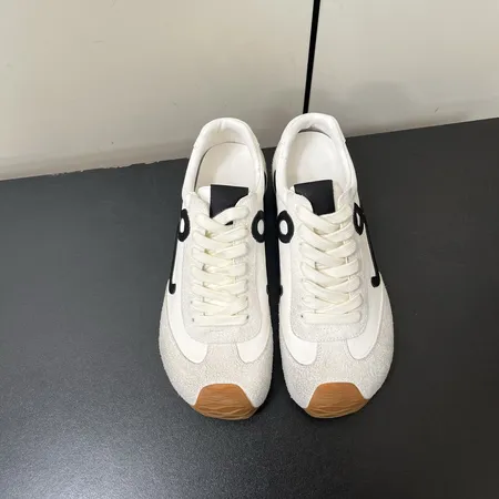 ロエベ カジュアルシューズ