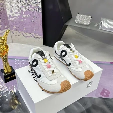 ロエベ カジュアルシューズ