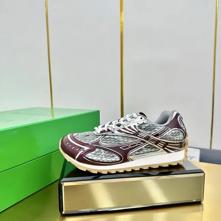 ボッテガ ヴェネタ スニーカー