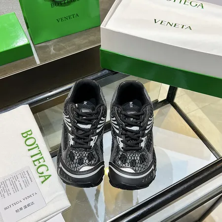 ボッテガ ヴェネタ スニーカー