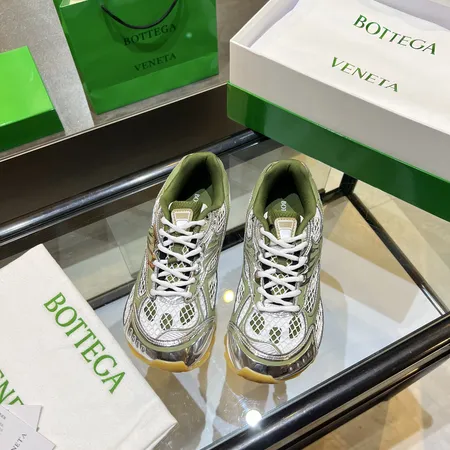 ボッテガ ヴェネタ スニーカー