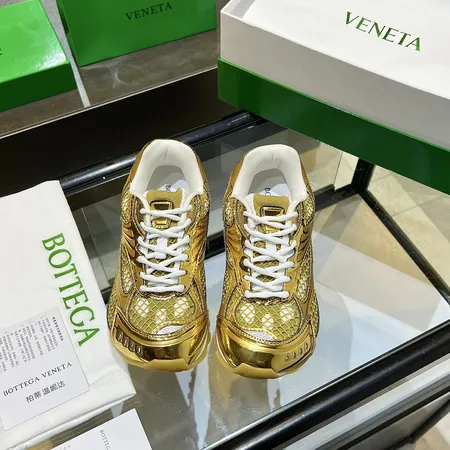 ボッテガ ヴェネタ スニーカー
