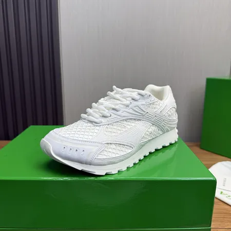 ボッテガ ヴェネタ スニーカー