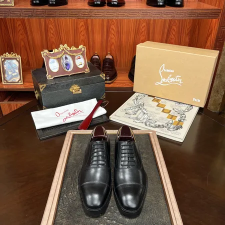 クリスチャン・ルブタン ビジネスシューズ