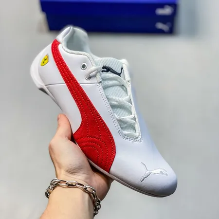 プーマ カジュアルシューズ