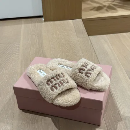 ミュウミュウ スリッパ