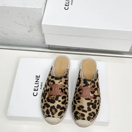 セリーヌ スリッパ