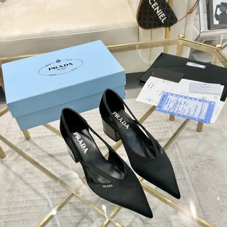 プラダ サンダル