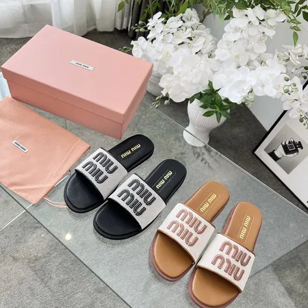 ミュウミュウ スリッパ