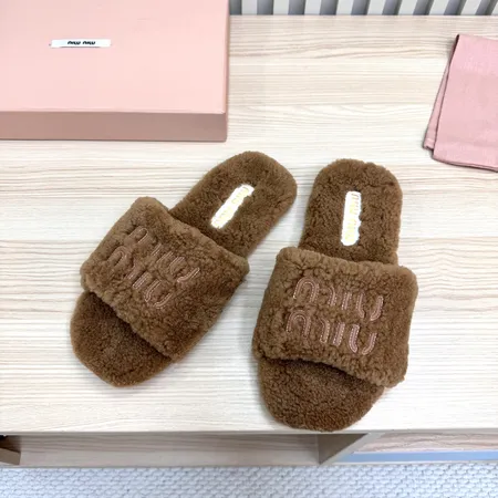 ミュウミュウ スリッパ