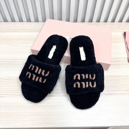 ミュウミュウ スリッパ