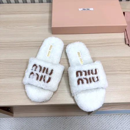 ミュウミュウ スリッパ