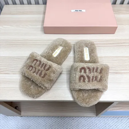 ミュウミュウ スリッパ