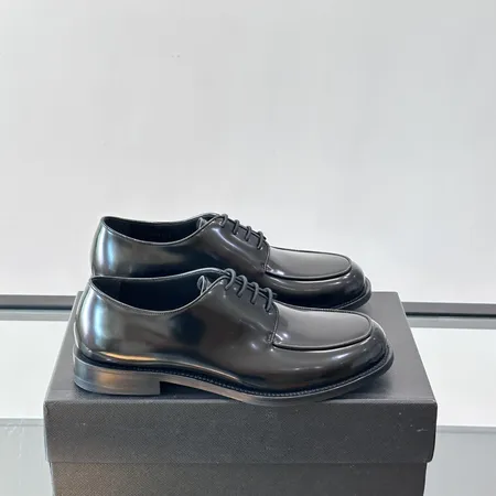 プラダ ビジネスシューズ