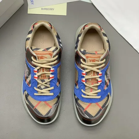 バーバリー ス カジュアルシューズ