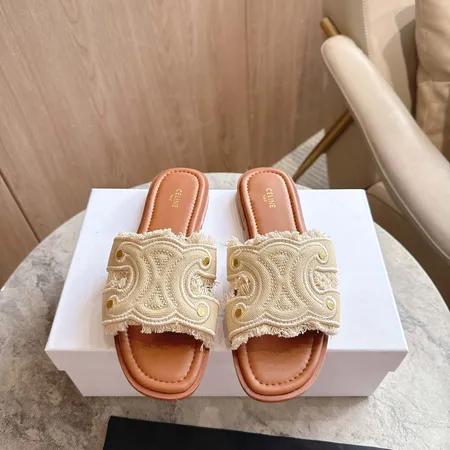 セリーヌ スリッパ