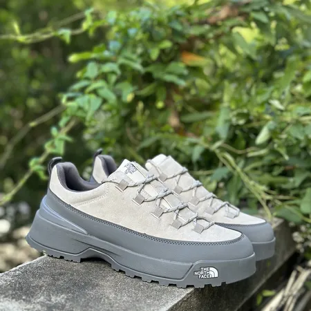 ノースフェイス スニーカー