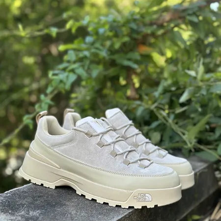 ノースフェイス スニーカー