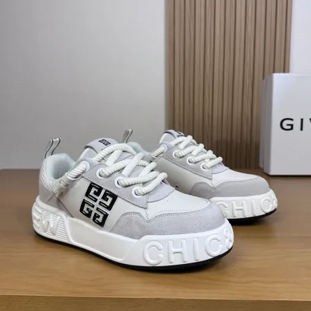 ジバンシィ カジュアルシューズ