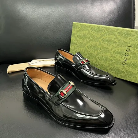 グッチ ビジネスシューズ