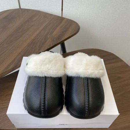 ロエベ スリッパ