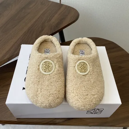 ロエベ スリッパ