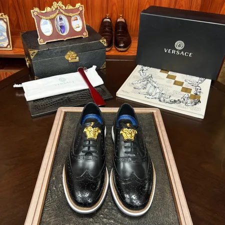 ヴェルサーチ ビジネスシューズ