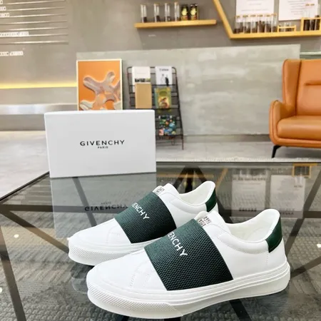 ジバンシィ カジュアルシューズ