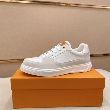 ルイヴィトン カジュアルシューズ