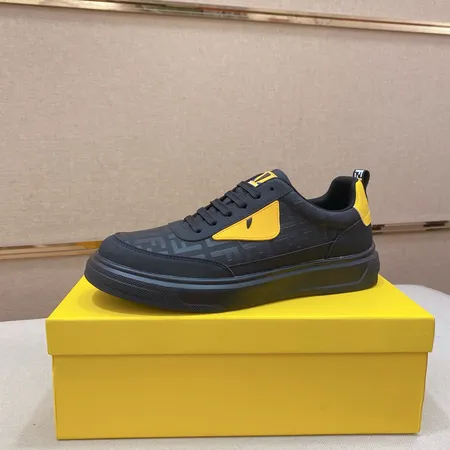 フェンディ カジュアルシューズ