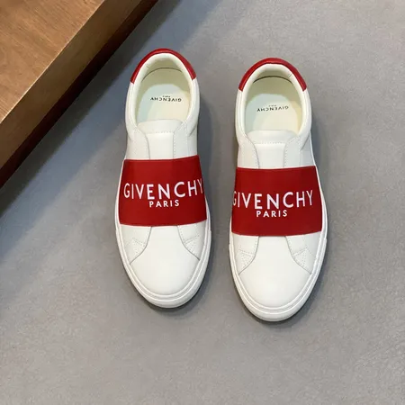 ジバンシィ カジュアルシューズ