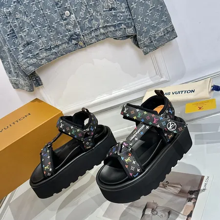 ルイヴィトン サンダル
