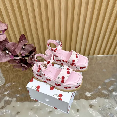 ルイヴィトン サンダル